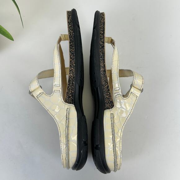 Ecco Living Cream‎ Croc Embossed Patent Sandal Comfort Shoe EU 39 US 8-8.5 - Picture 6 of 9